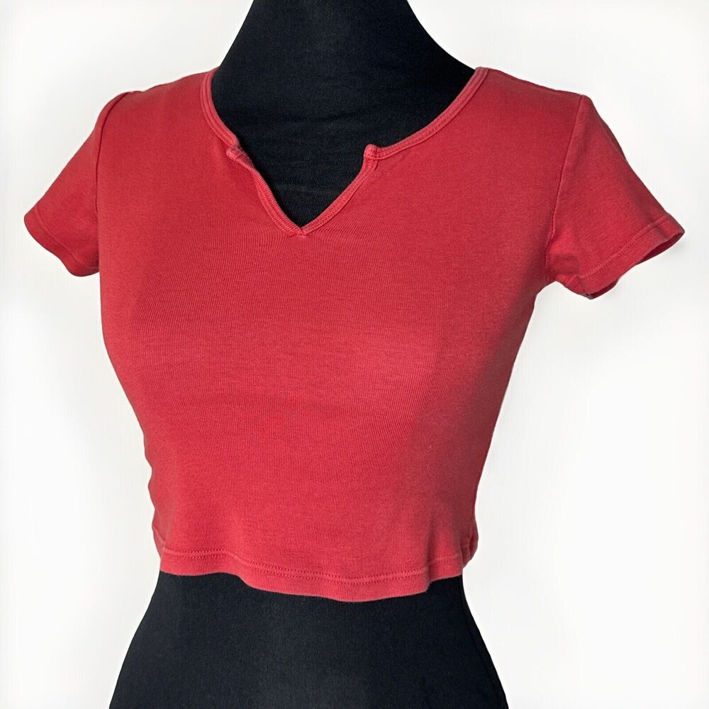 John Galt Top Red Cropped Short Sleeve V Neck One Size T Shirt Y2K Grunge EUC